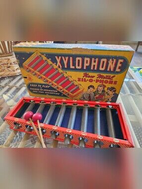 Vintage 1950s American Toys Metal Xylophone